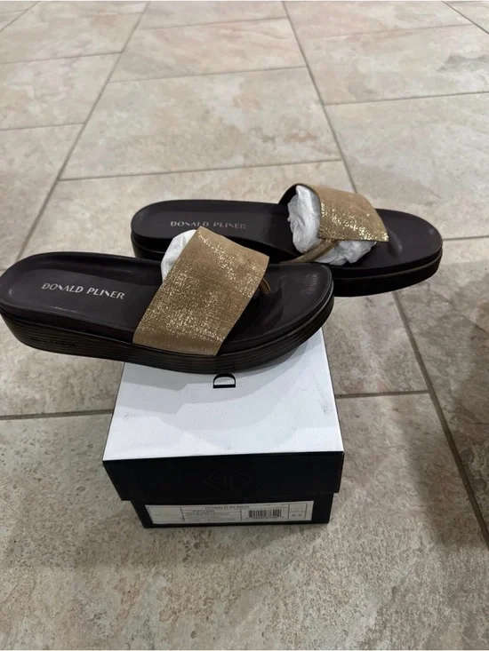 Donald Pliner Fiji Platform Slide Sandals Bronze Size 8 1/2 NEW - Picture 3 of 11
